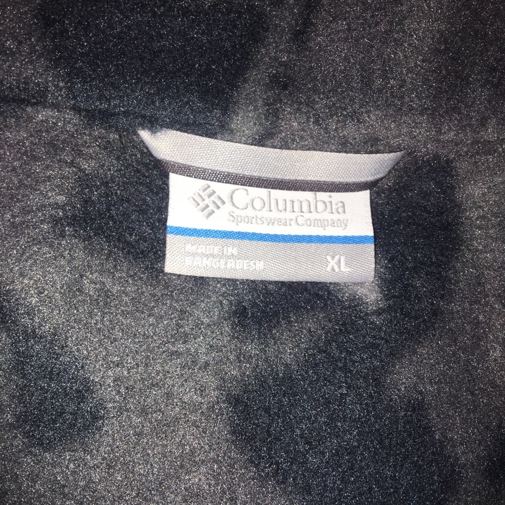 Awesome NWT Columbia fleece vest☃️ - Picture 4 of 5